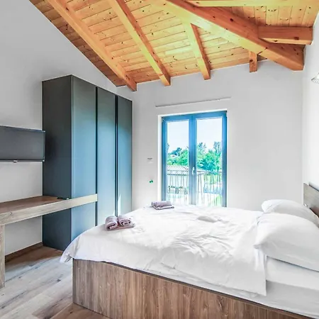 Skylight Villa Svetvincenat